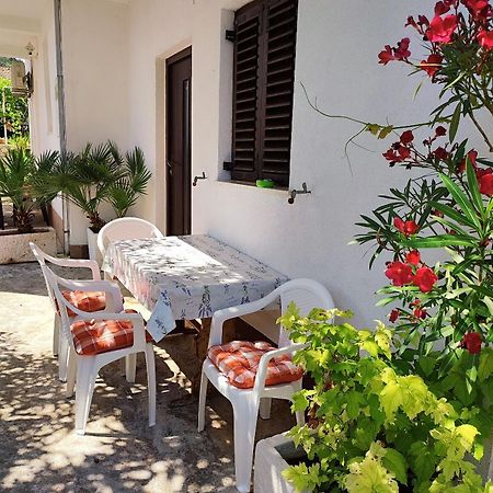 Apartment Slaven Vinišće Exterior foto