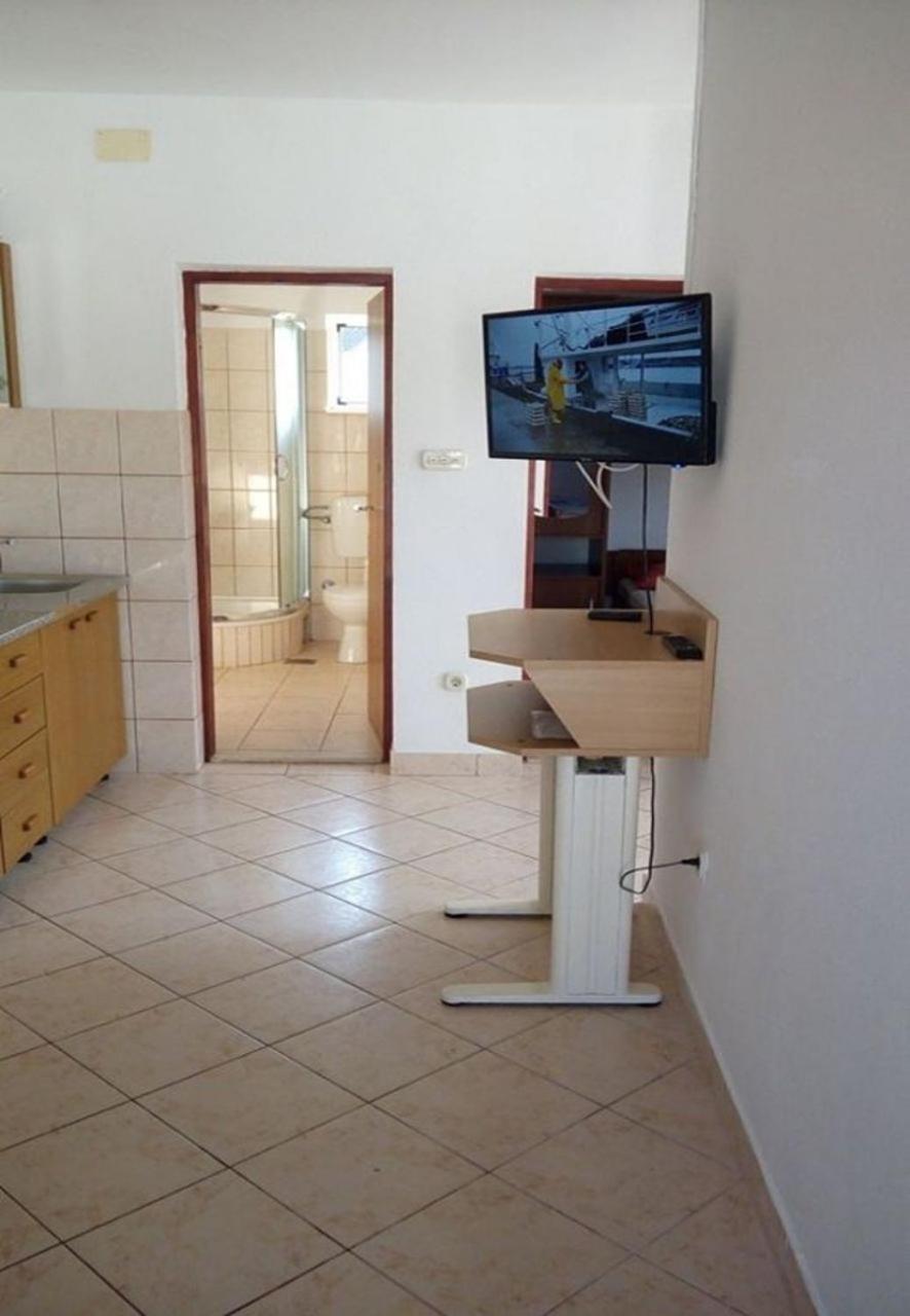 Apartment Slaven Vinišće Exterior foto