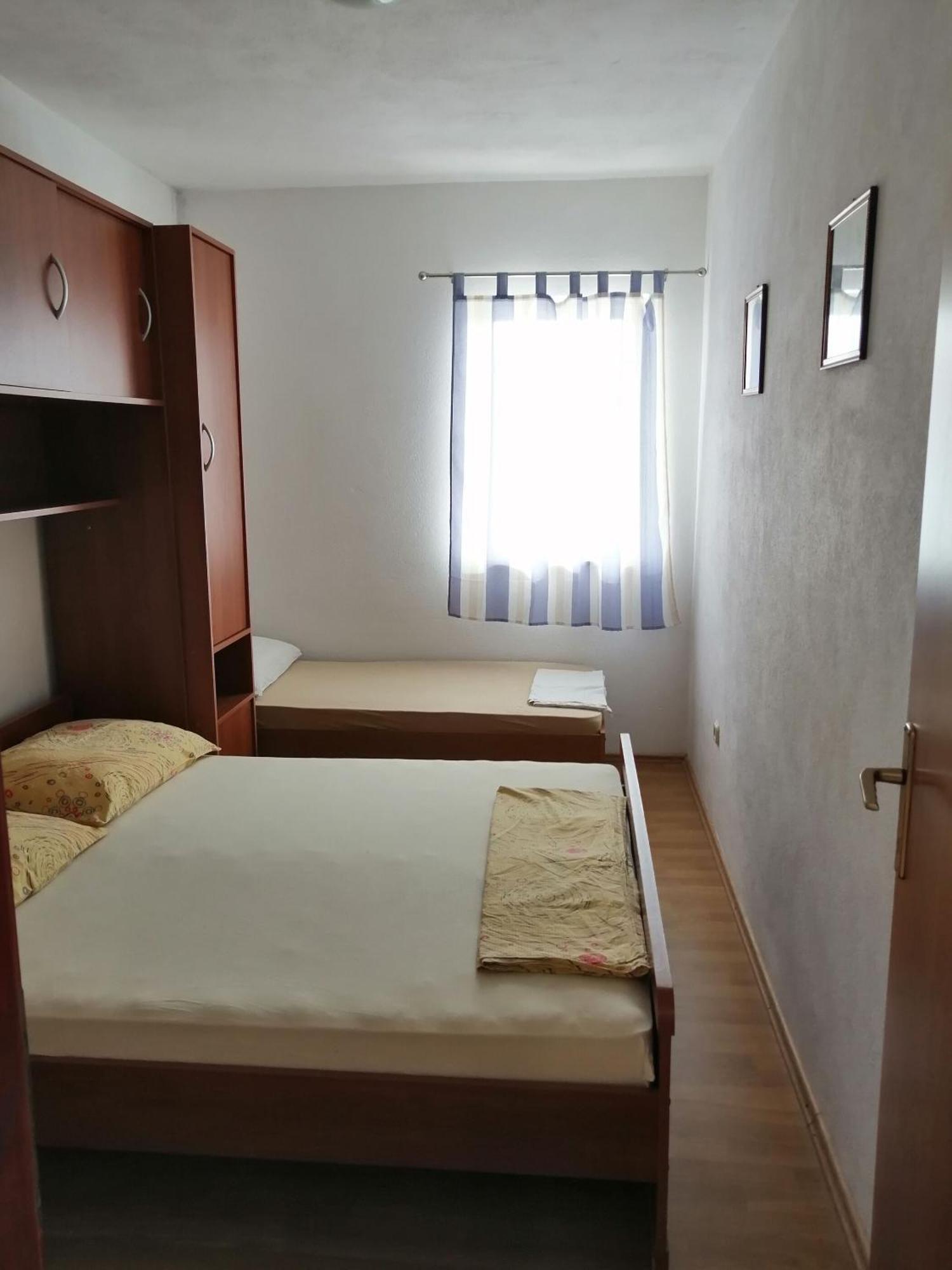 Apartment Slaven Vinišće Exterior foto