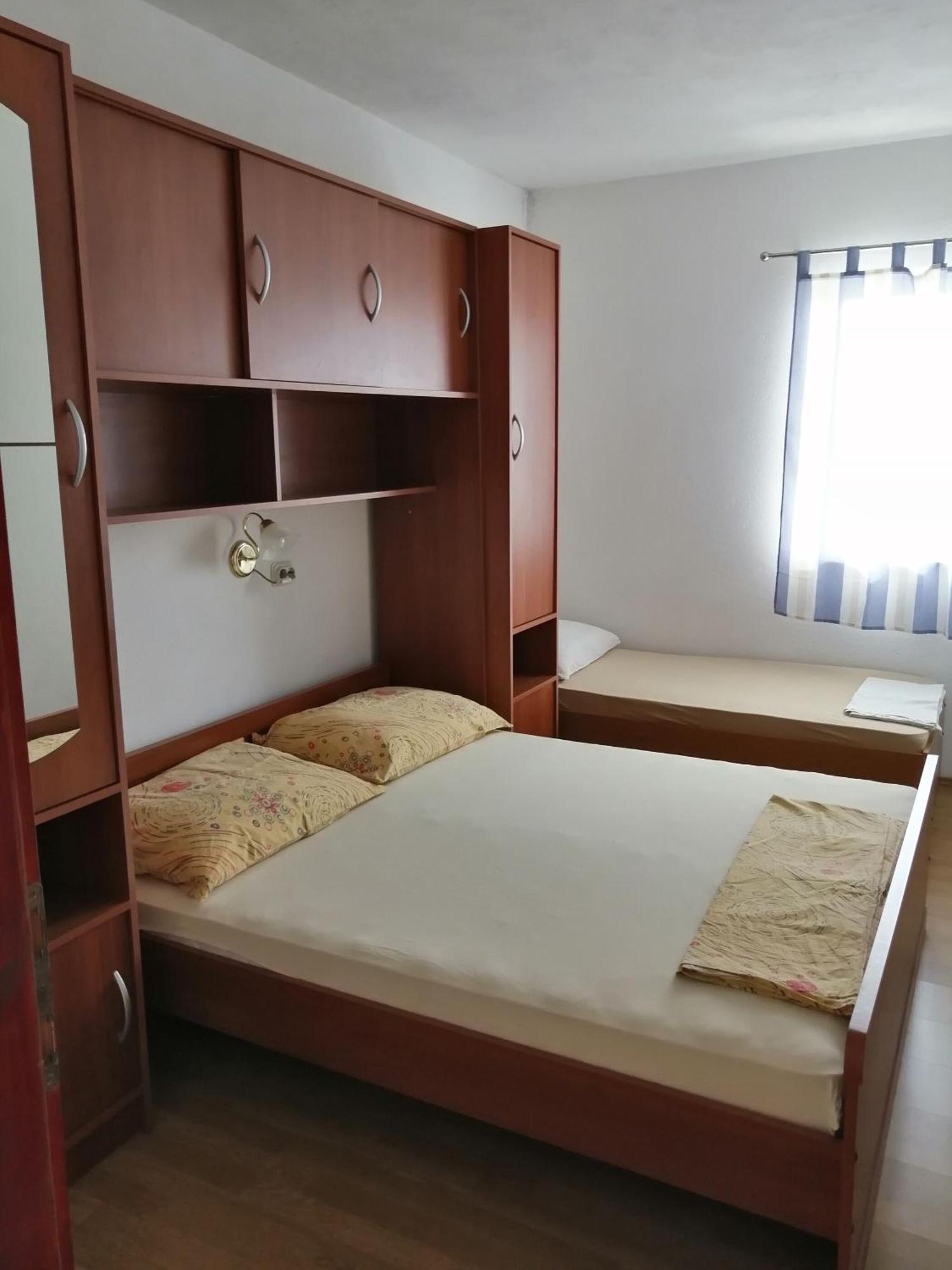 Apartment Slaven Vinišće Exterior foto